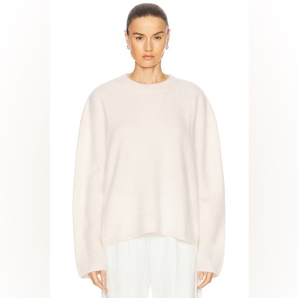 Lisa Yang Natalia brushed cashmere sweater in cream - Picture 4 of 8